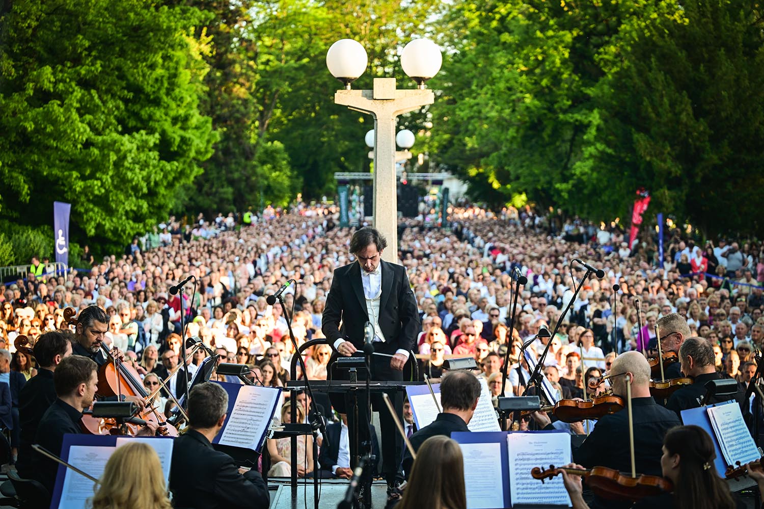 11. Operna noč v Mestnem parku