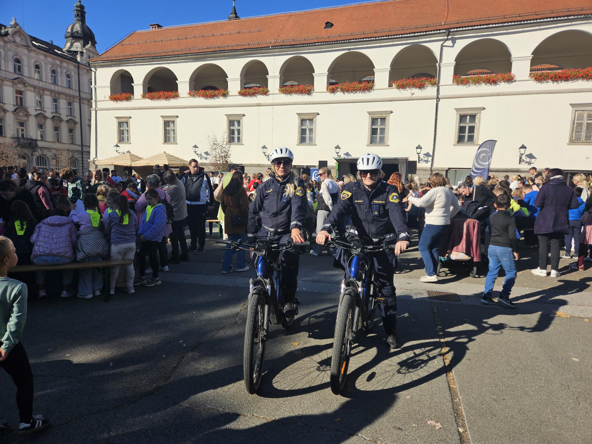 Osredotoči se na cesto! 2026